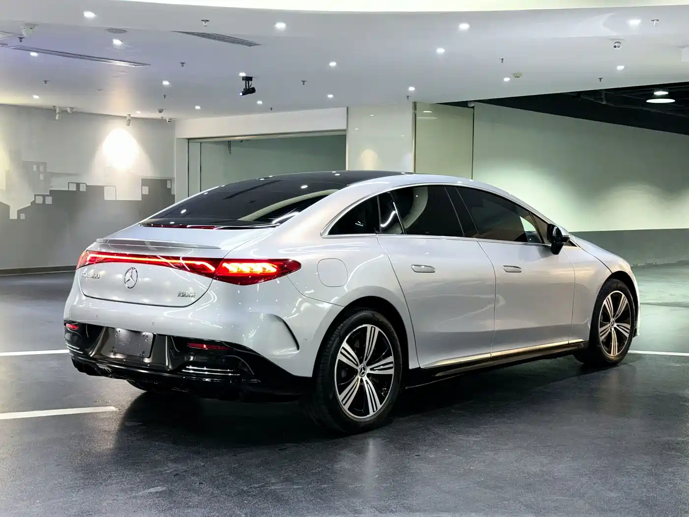 Mercedes-Benz EQE 2023 2022 350 Luxury Edition