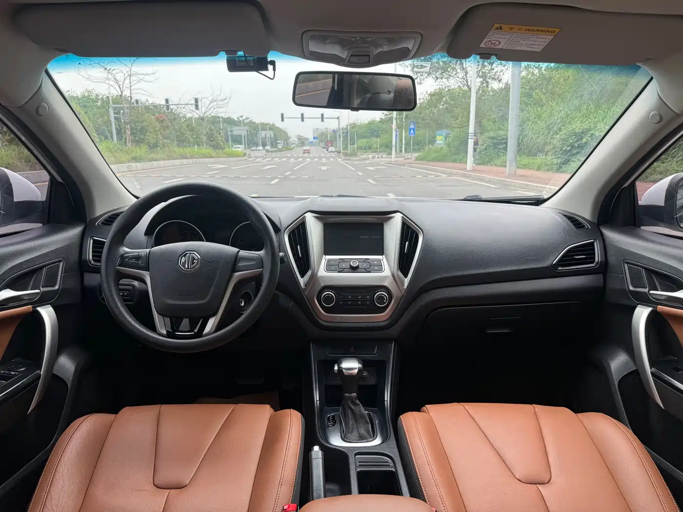 MG GT 2018 2016 Model 1.5L Automatic Premium Luxury Edition