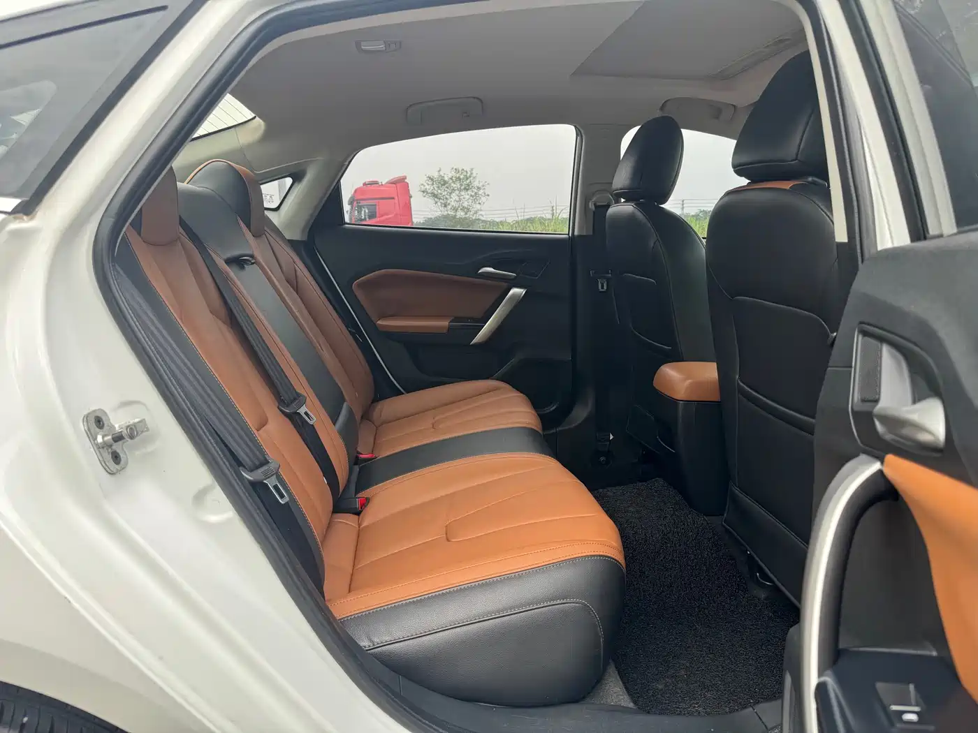MG GT 2018 2016 Model 1.5L Automatic Premium Luxury Edition