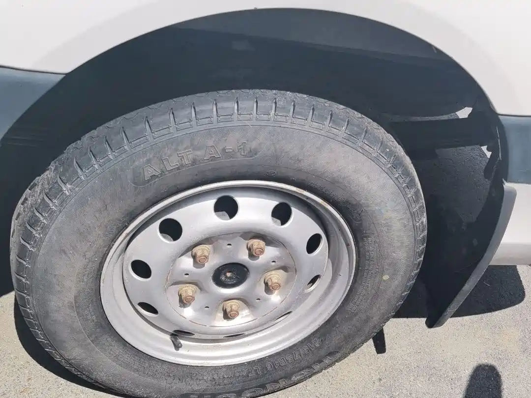 Foton Tuyano 2018 2017 2.5T Facelift E Commercial Short Wheelbase 4J25TC3