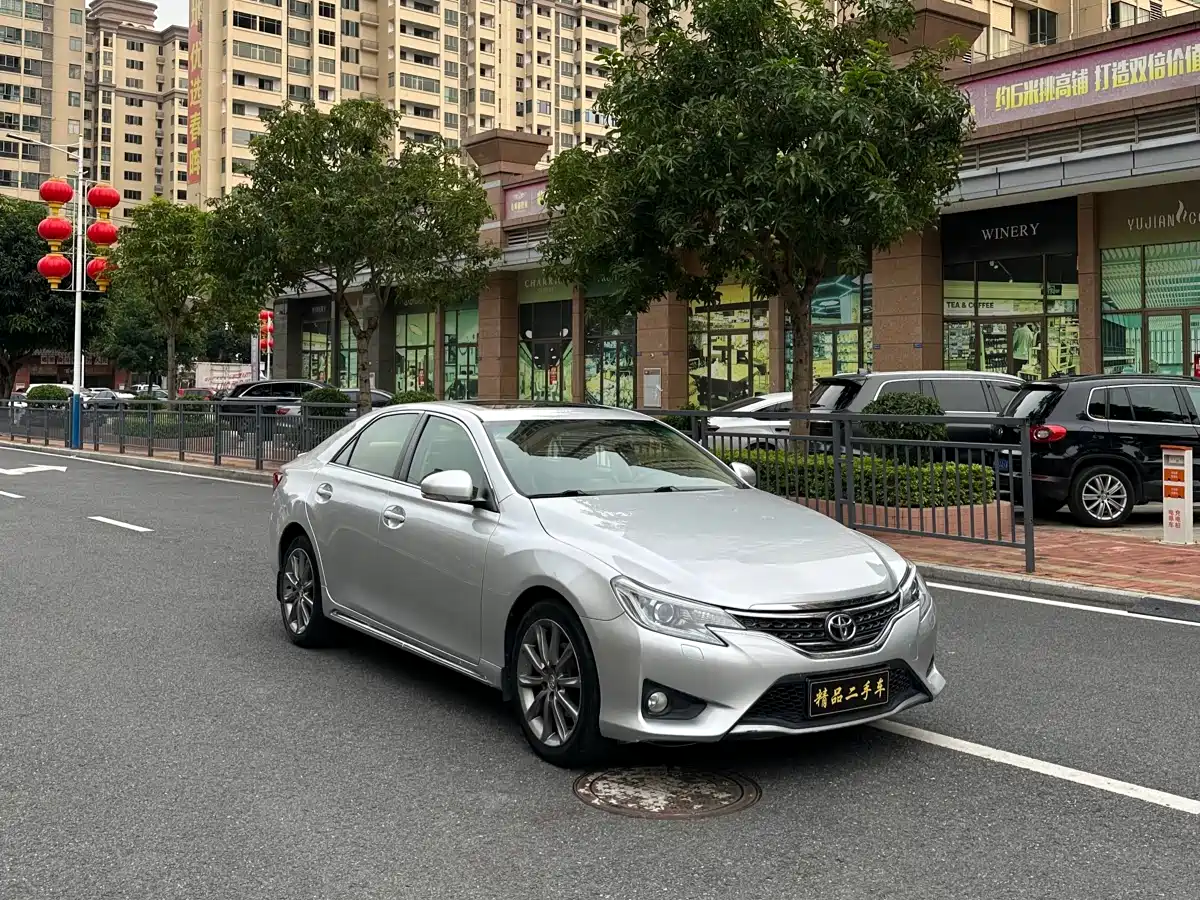 Toyota Reiz 2013 2.5V Premium Edition фото 3