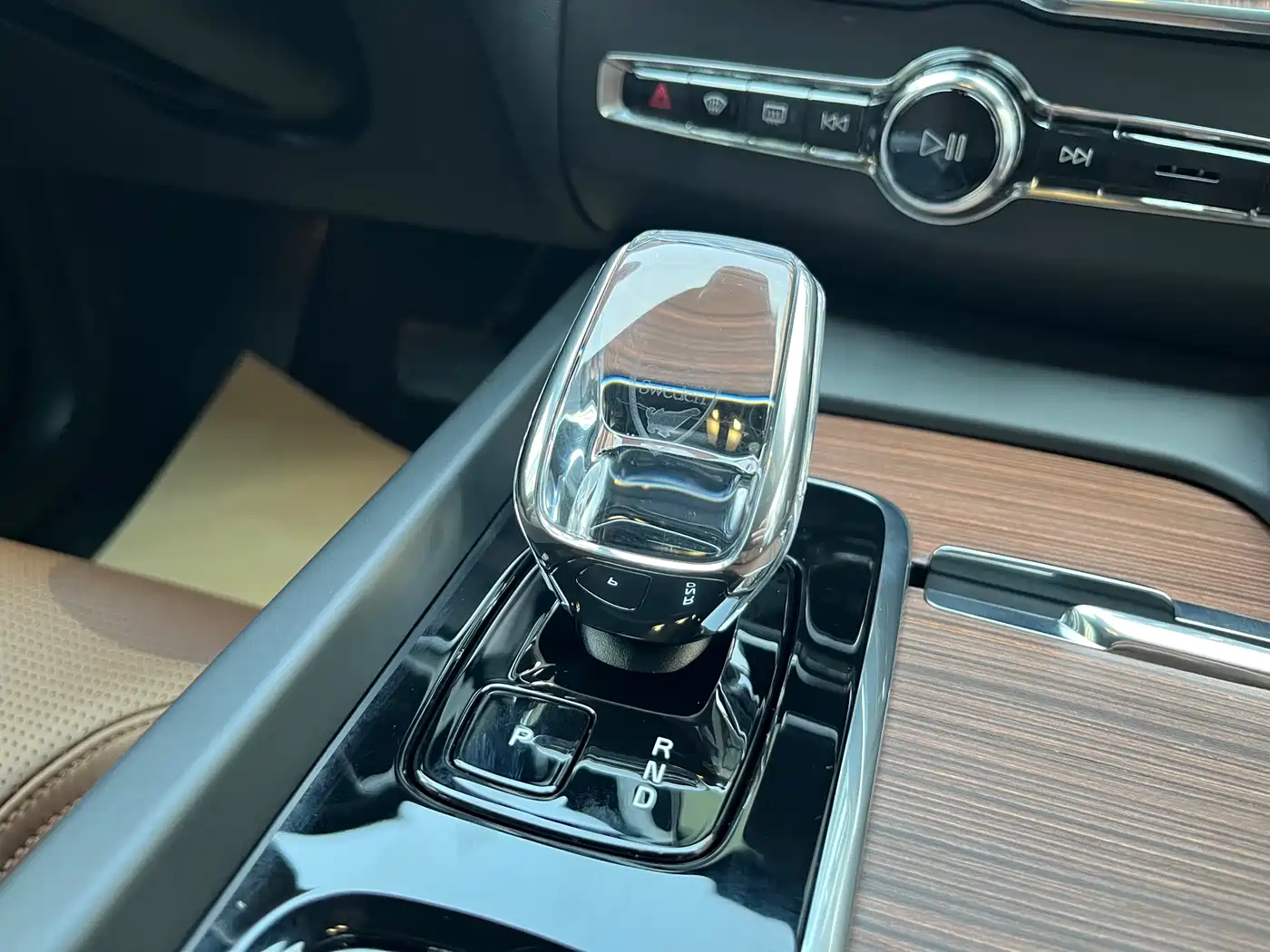 VOLVO XC60 PLUG IN HYBRID