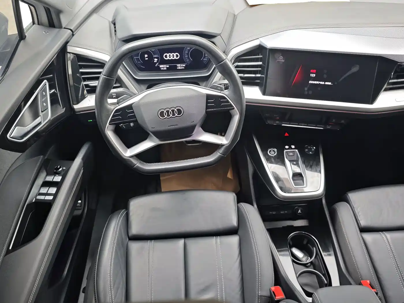 Audi Q4 e-tron 2023 2023 40 e-tron Pioneer Edition