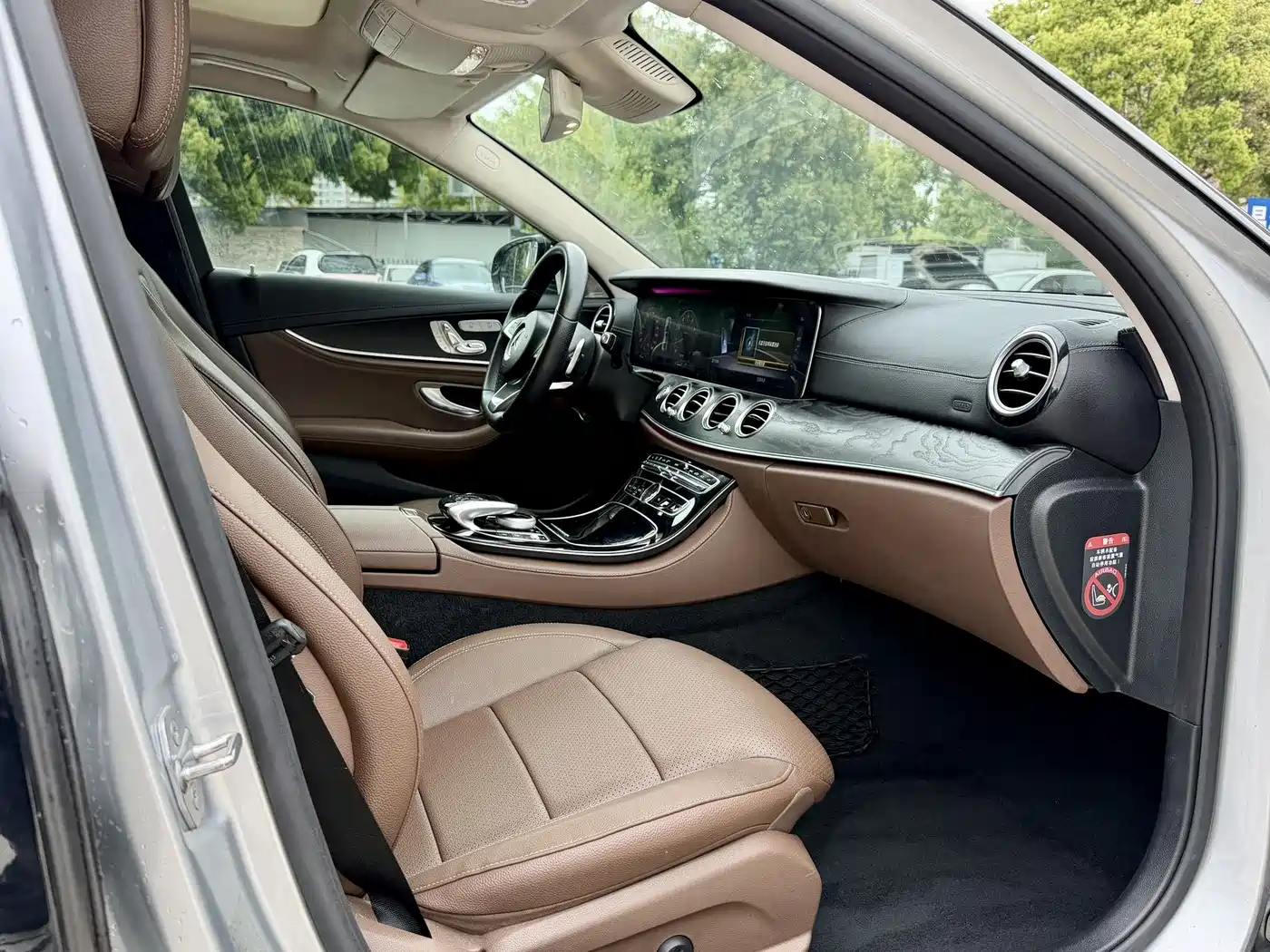 Mercedes-Benz E-Class 2016 E 300 L Sport Fashion Type фото 14