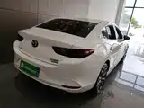 Фото 7 - Mazda Mazda 3