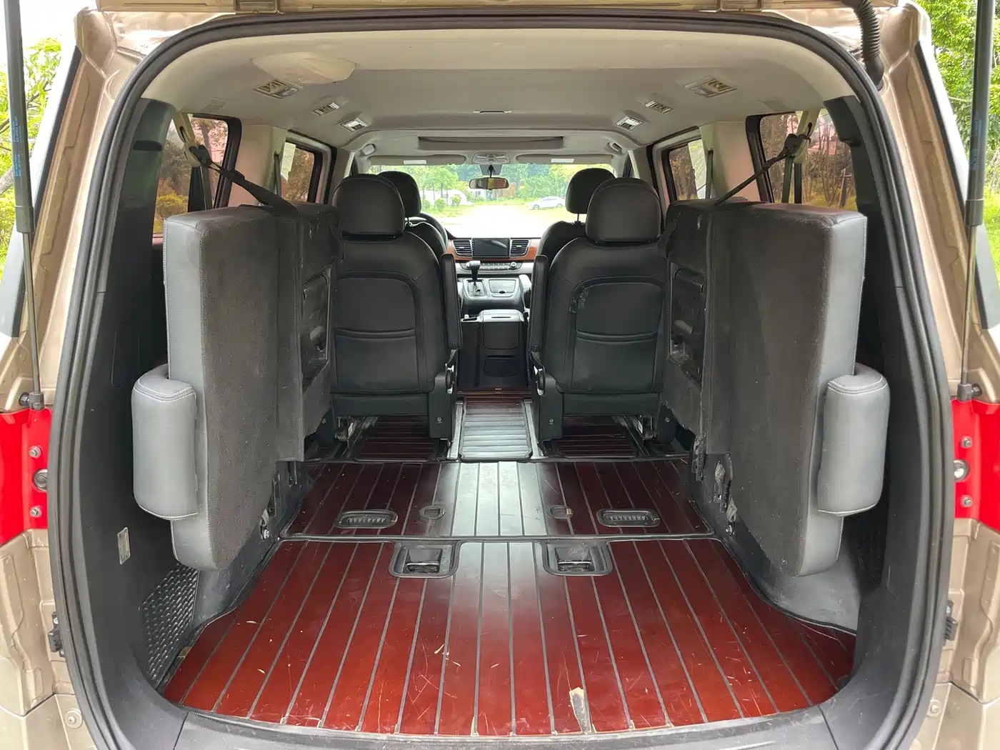 SAIC Maxus Maxus G10 2016 2016 2.0T Automatic Luxury Executive Edition