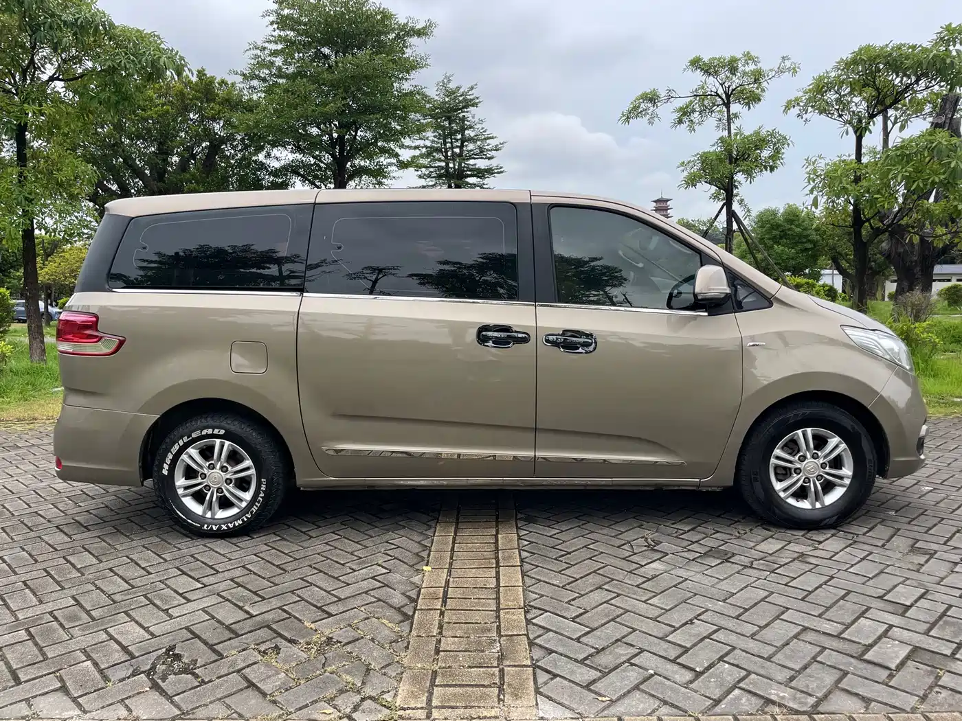 SAIC Maxus Maxus G10 2016 2016 2.0T Automatic Luxury Executive Edition