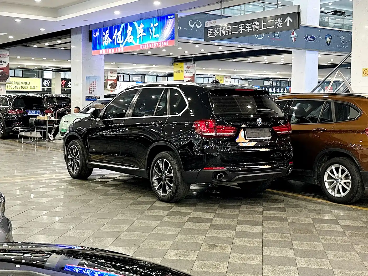 BMW X5 (Import) 2017 xDrive35i Leading Edition фото 3