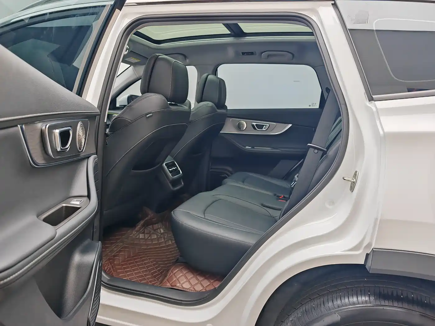 CHERY TIGGO 8 PRO