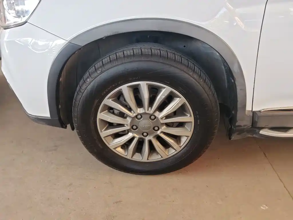 Фото 23 - Haval H6