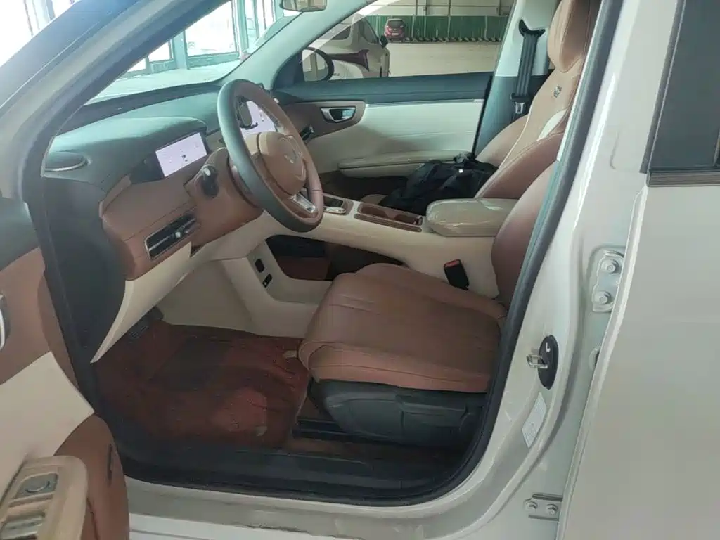 Wuling Motors Wuling Bingo S 2026 2025 Model 325km Premium Edition