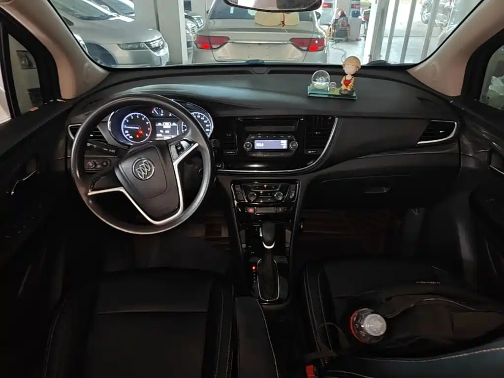 Фото 10 - Buick Encore