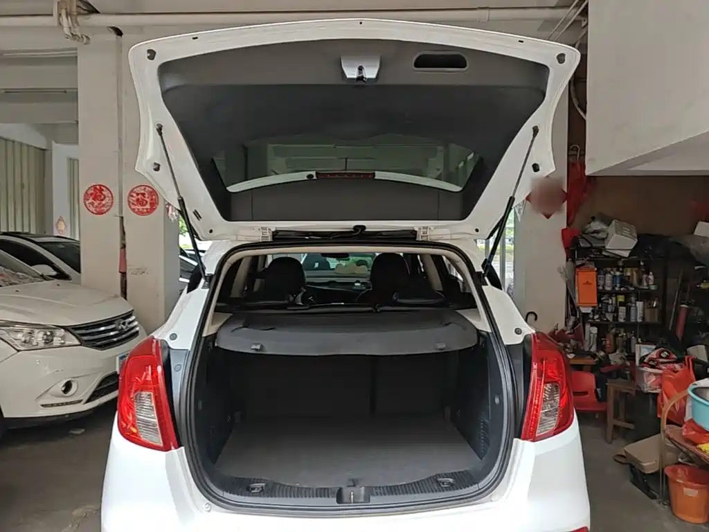 Фото 19 - Buick Encore