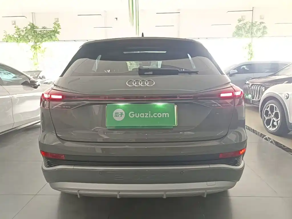 Audi Q4 e-tron 2023 2023 40 e-tron Pioneer Edition