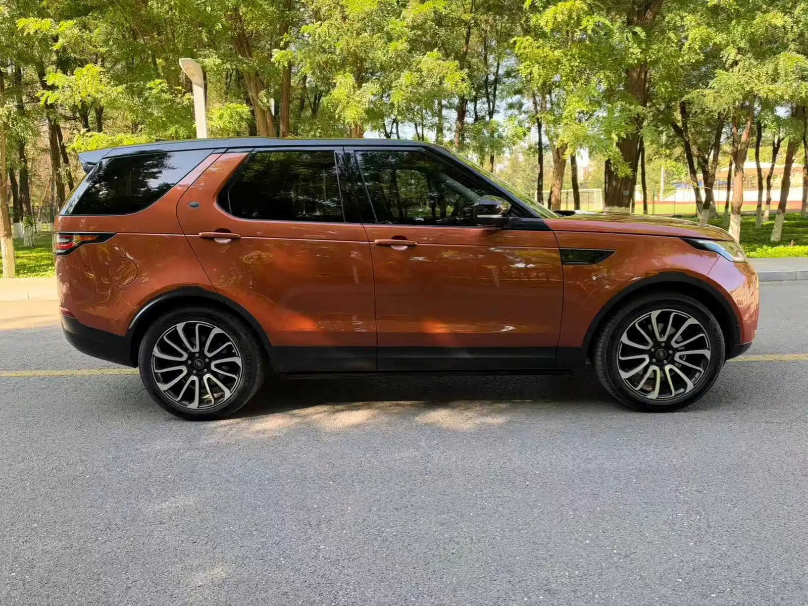 صورة 7 - Land Rover Discovery