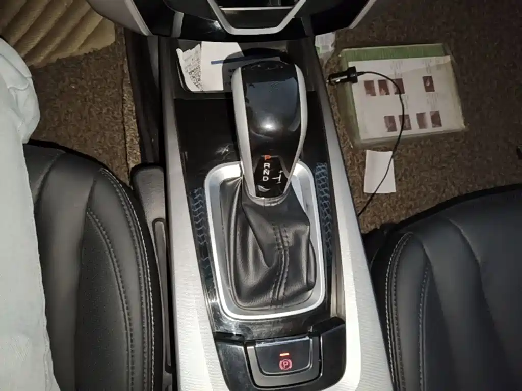 Luxgen U6 SUV 2015 2014 2.0T Wisdom Premium