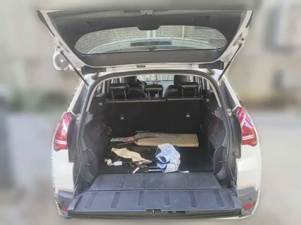 Photo 4 - Peugeot 3008