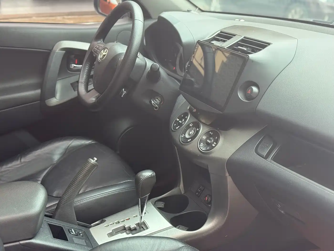 Toyota RAV4 Rongfang 2012 Styling Edition 2.4L Automatic 4WD Luxury фото 5