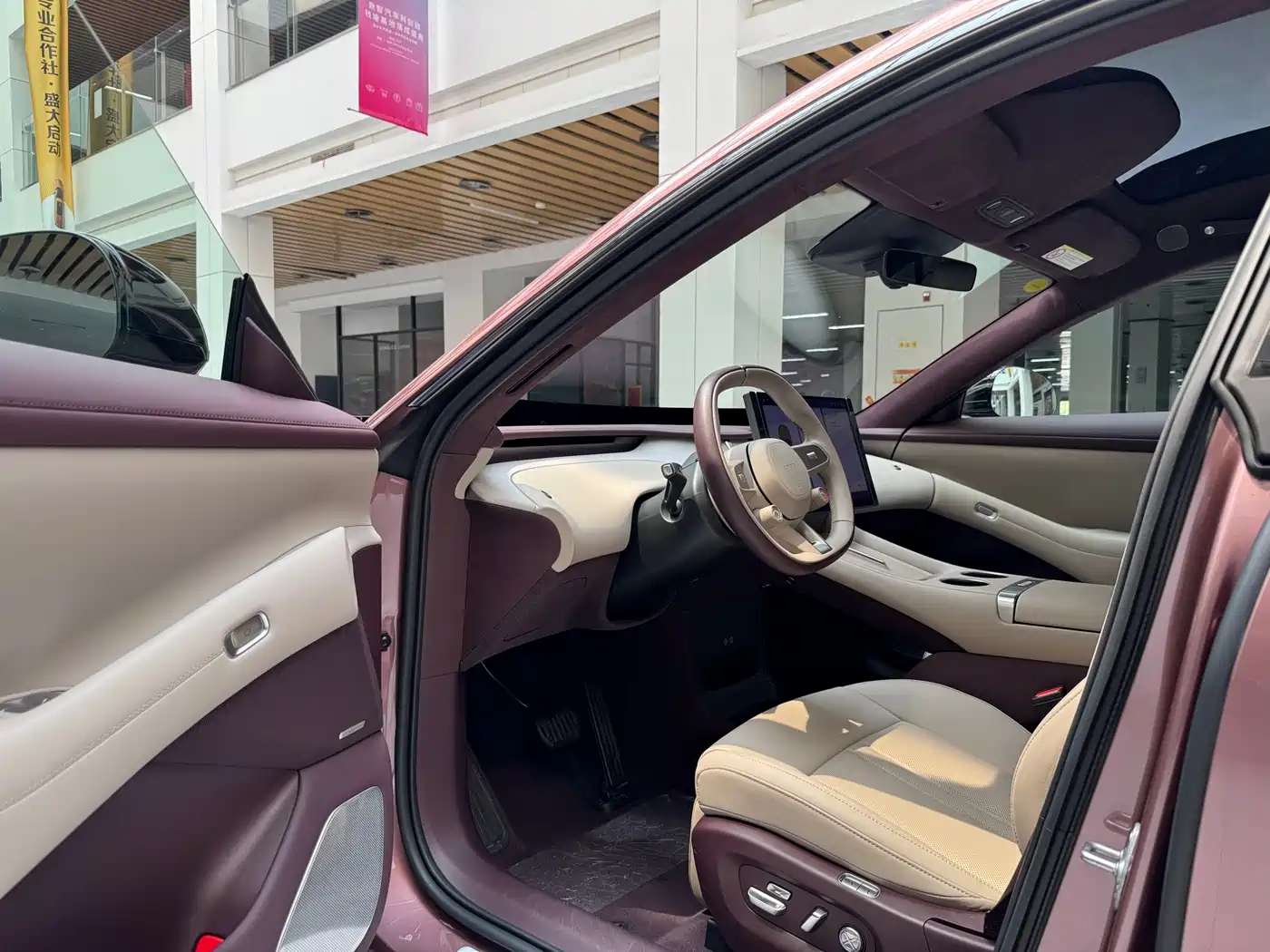 Xiaomi Auto Xiaomi YU7 2025 Ultra Long Range High Performance AWD Max Edition фото 9