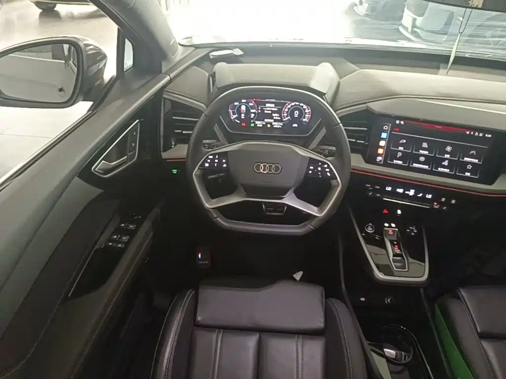 Audi Q4 e-tron 2023 2023 40 e-tron Pioneer Edition