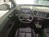 Photo 11 - Audi Q4 e-tron