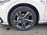 Photo 3 - Volkswagen Golf