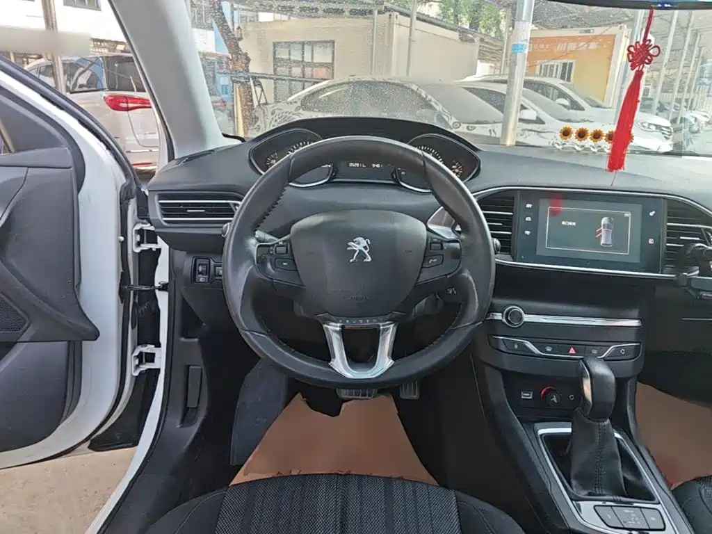 Peugeot 308S 2015 2015 1.2T Auto Dynamic Edition