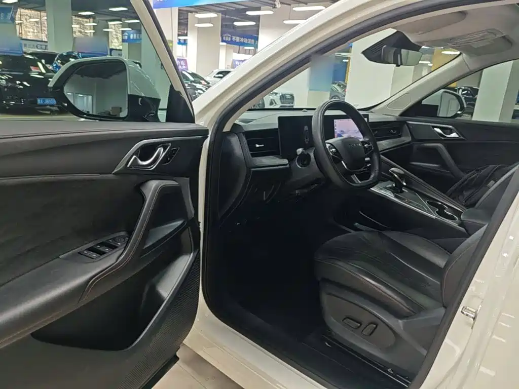 Roewe D5X DMH 2024 2024 Model 135 Technology Edition