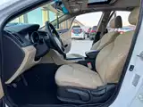 صورة 10 - Hyundai Sonata
