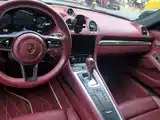 Photo 12 - Porsche 718