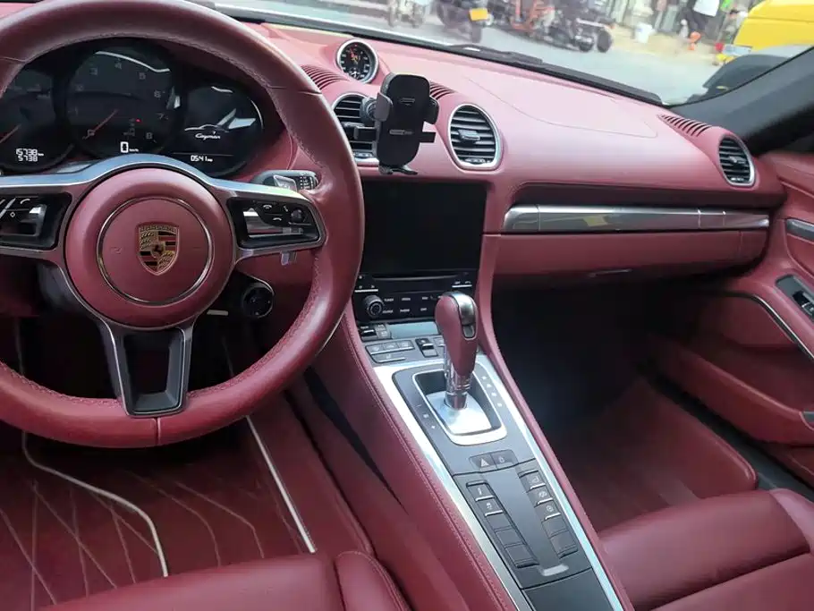 Photo 12 - Porsche 718