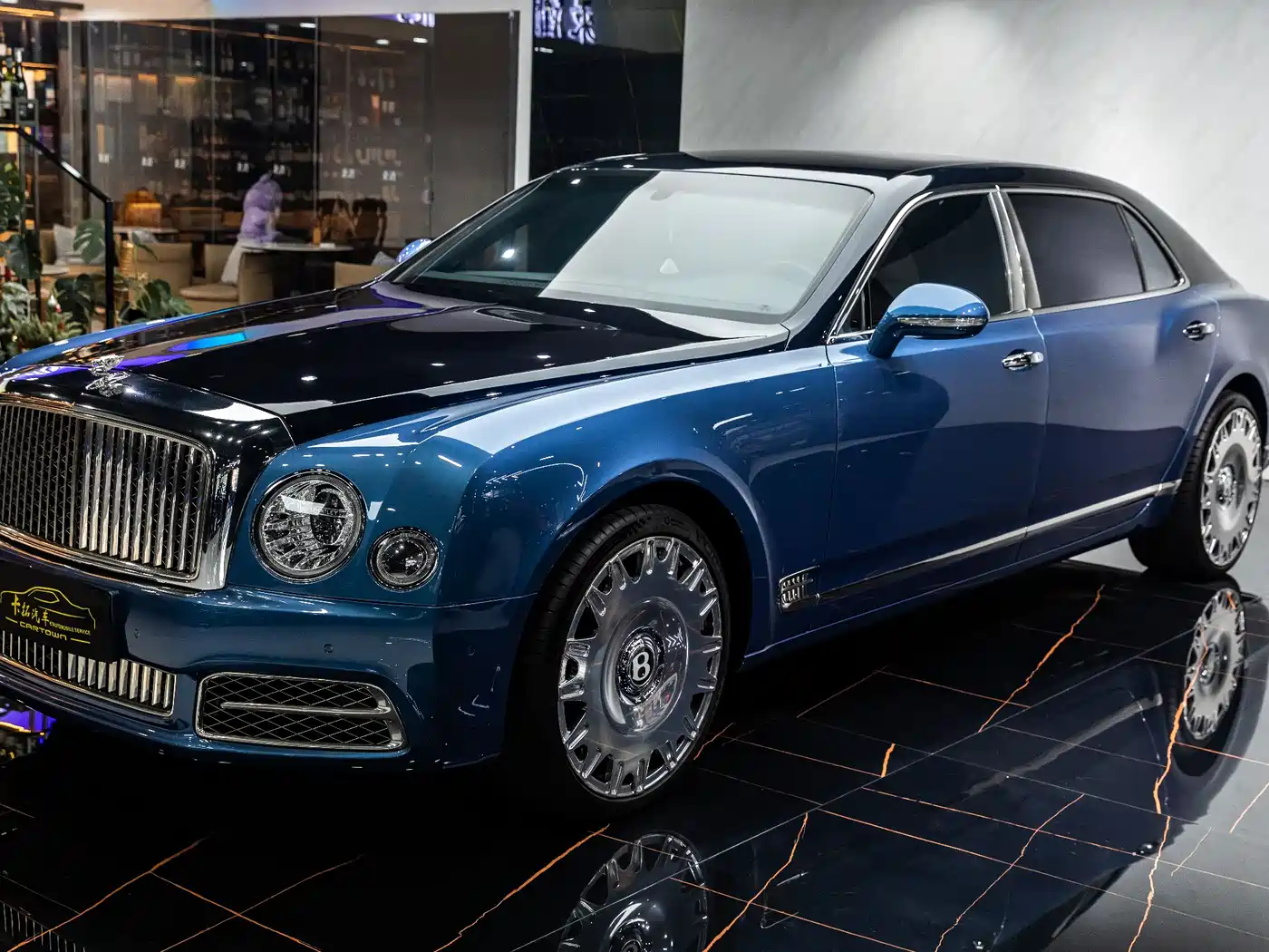 Bentley Mulsanne 2017 6.8T Long Wheelbase фото 3