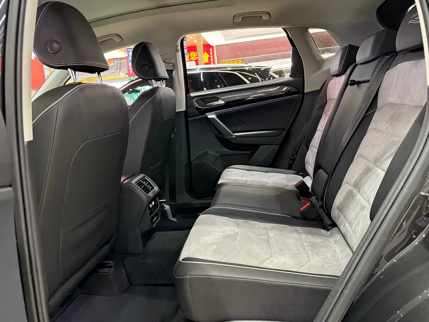 Volkswagen Tayron X 2020 330TSI 2WD Premium Smart Edition фото 15
