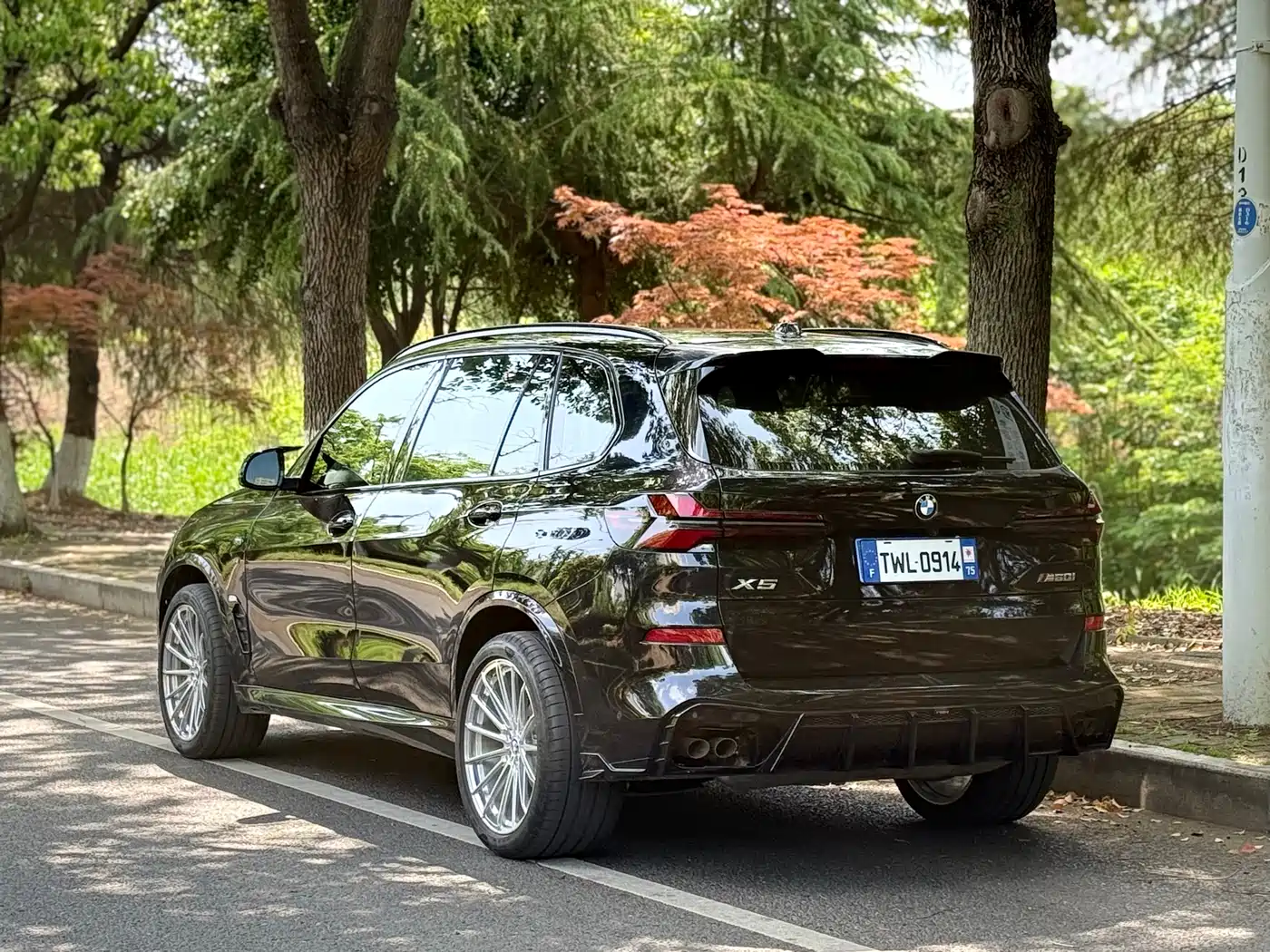 BMW X5 2023 xDrive 40Li M Sport Black Night Package фото 17