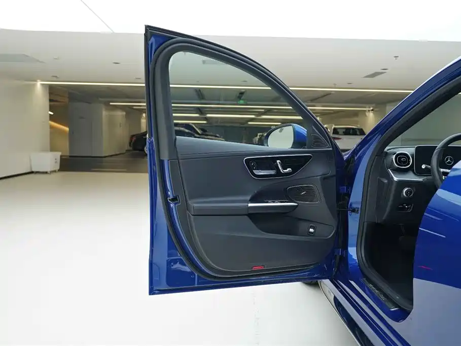 Mercedes-Benz C-Class 2022 Facelift C 200 L Sport фото 15