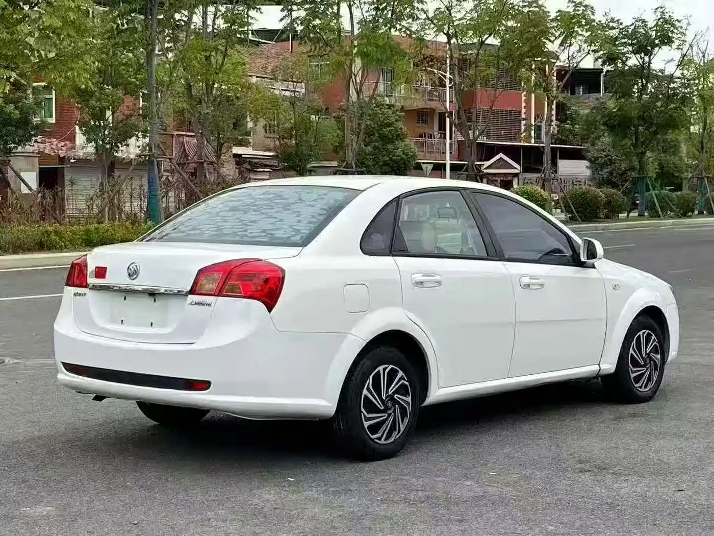Buick Excelle 2013 1.5L Automatic Classic фото 9