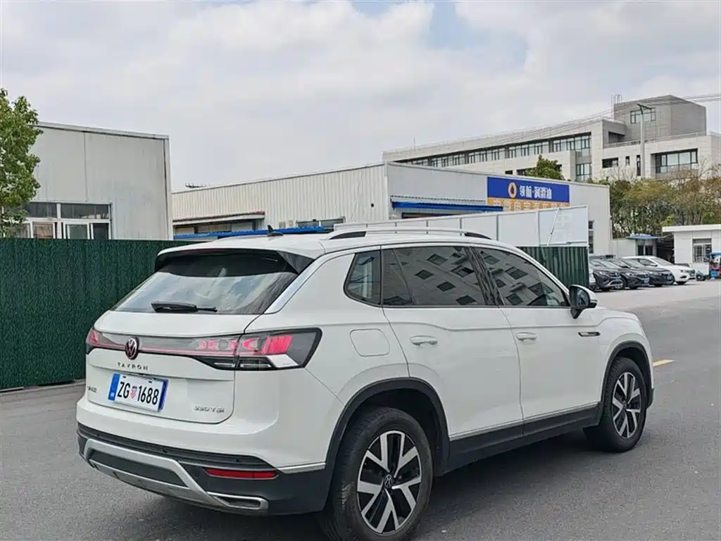 Volkswagen Tayron 2023 330TSI 2WD Luxury Plus Advanced Edition фото 7