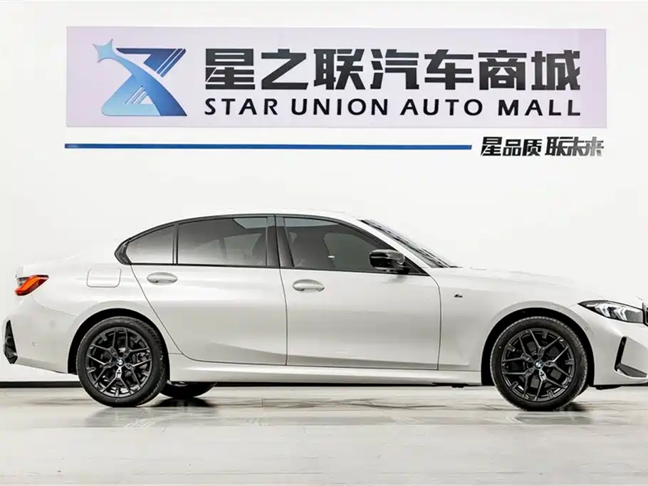 BMW 3 Series 2025 330Li M Sport Night Edition фото 5