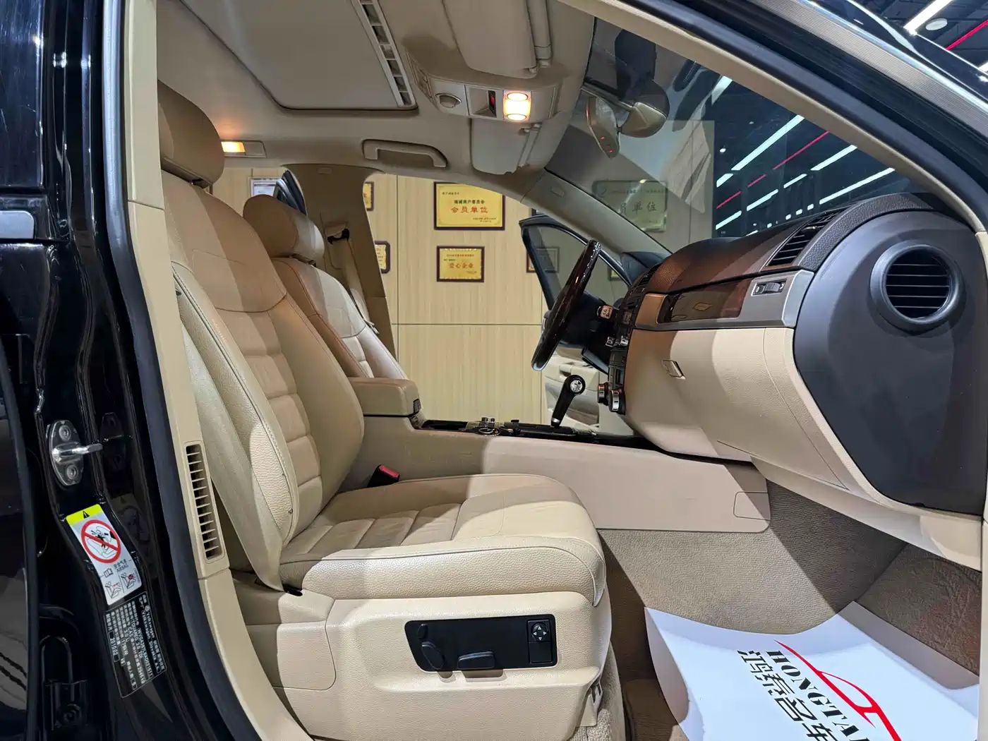 Volkswagen Touareg 2009 3.0T Diesel Luxury фото 12
