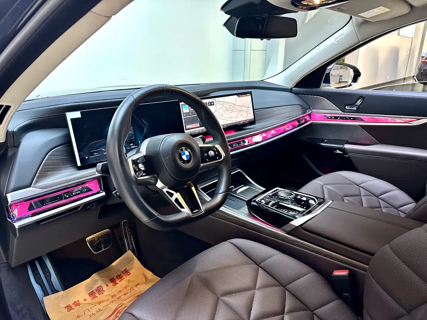 BMW 7 Series 2023 Model 735Li M Sport Package фото 8