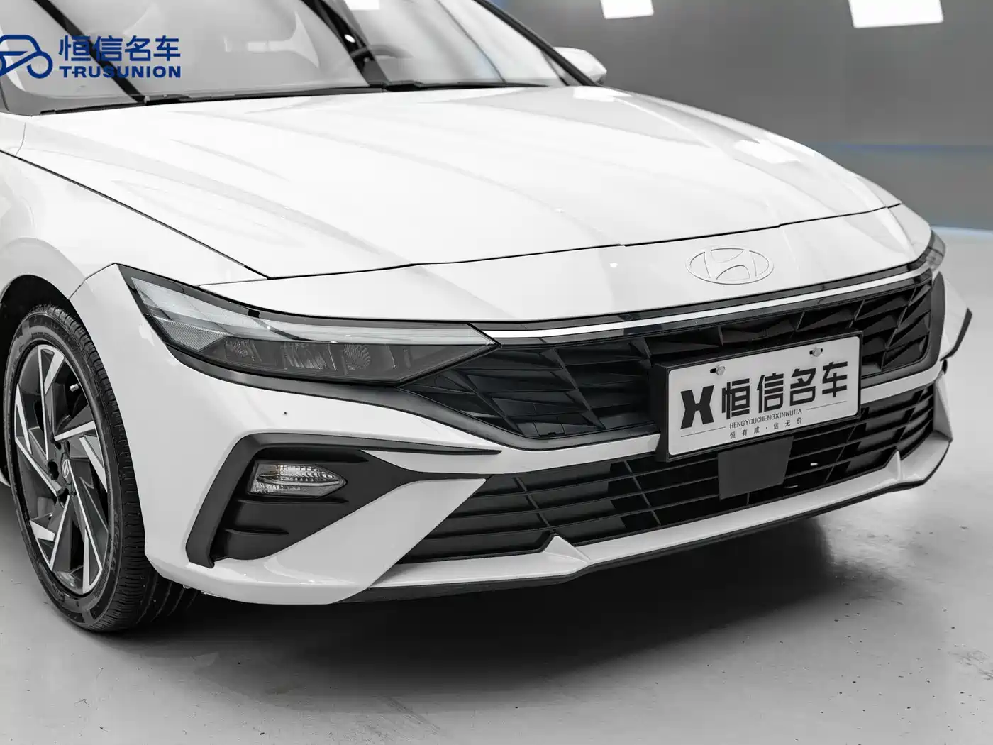 MODERN ELANTRA