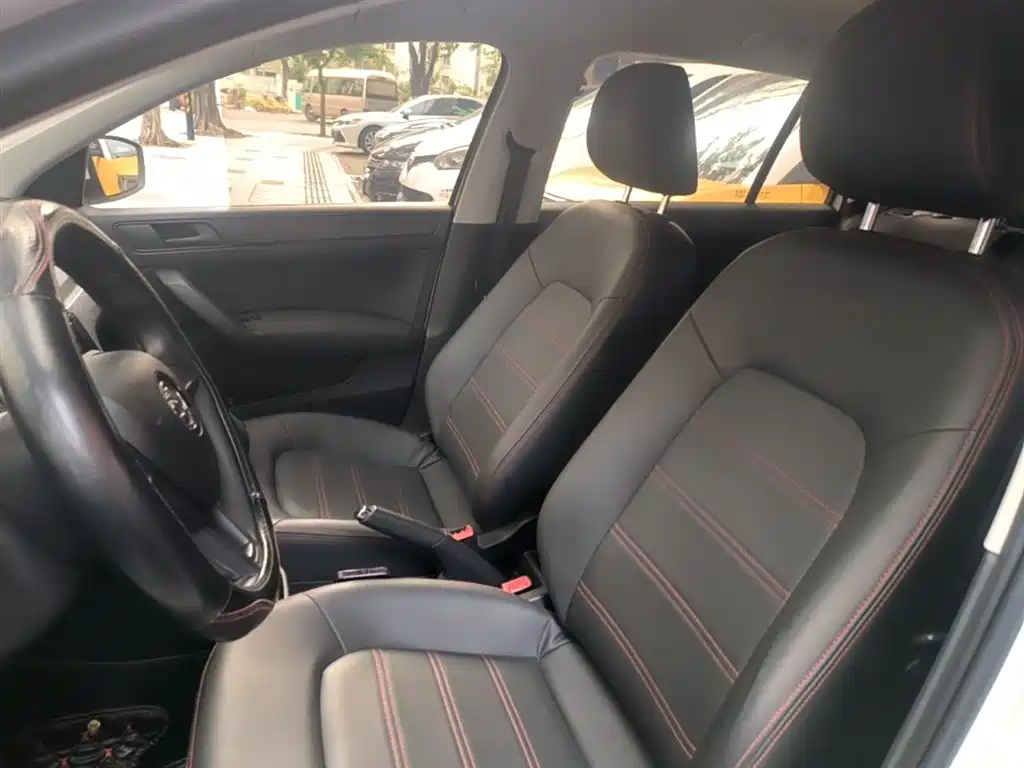 Škoda Skoda Rapid Spaceback 2019 Facelift 1.5L Automatic Standard Version China V фото 15