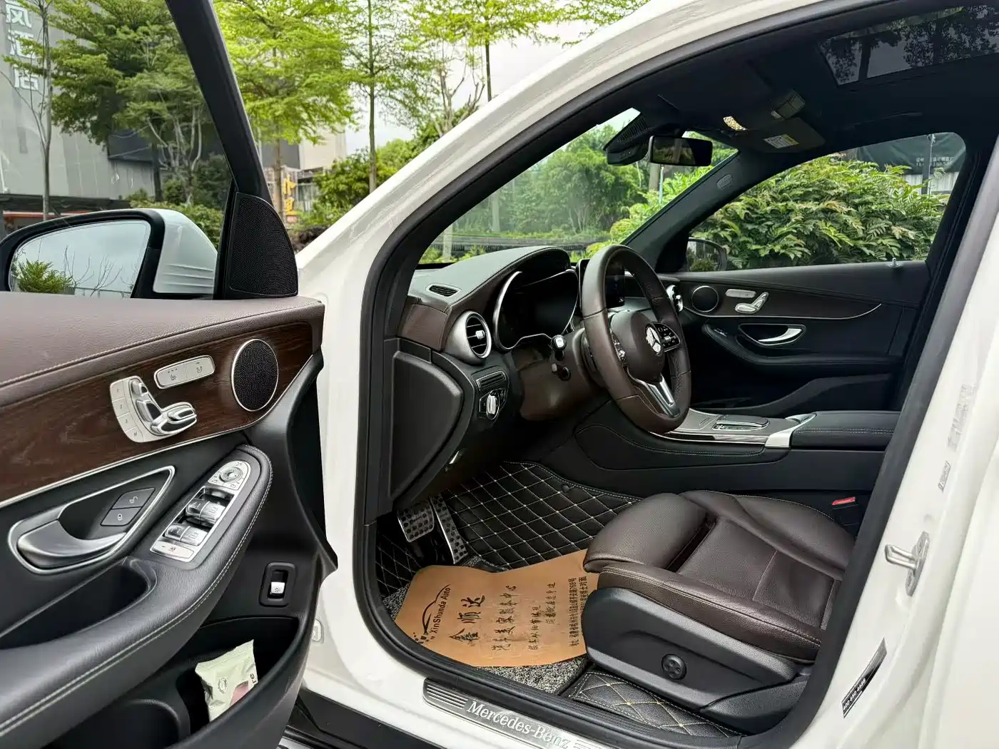 Mercedes-Benz GLC 2020 GLC 260 L 4MATIC Luxury фото 6