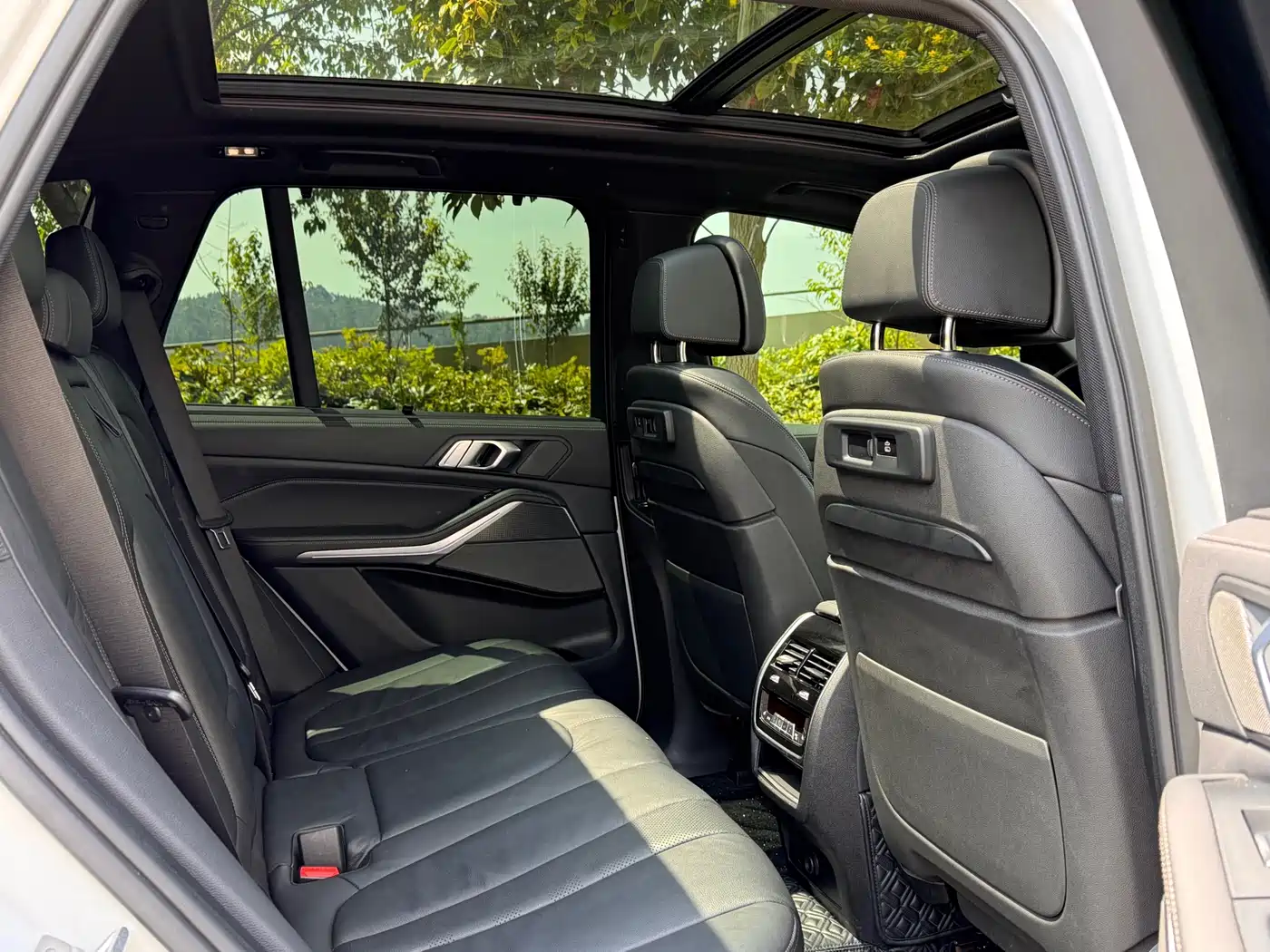 BMW X5 (Import) 2019 xDrive40i Exclusive M Sport Package фото 28