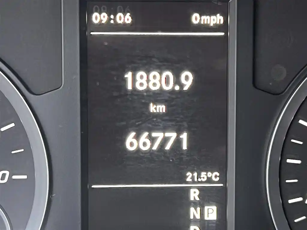 Mercedes-Benz Vito 2021 2.0T Business Edition 7-seater фото 14