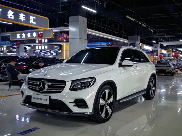 MERCEDES-BENZ GLC