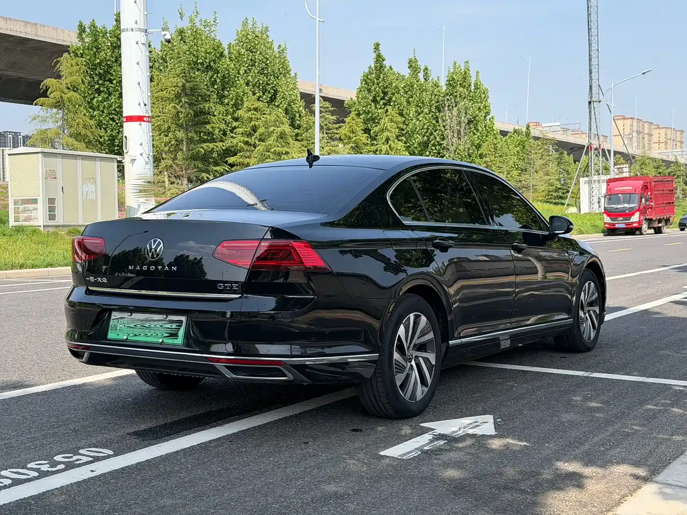 Volkswagen Magotan GTE Plug-in Hybrid 2022 GTE Luxury фото 14