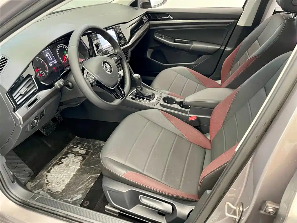 Volkswagen Bora 2019 Facelift 1.5L Automatic Comfort China VI фото 6