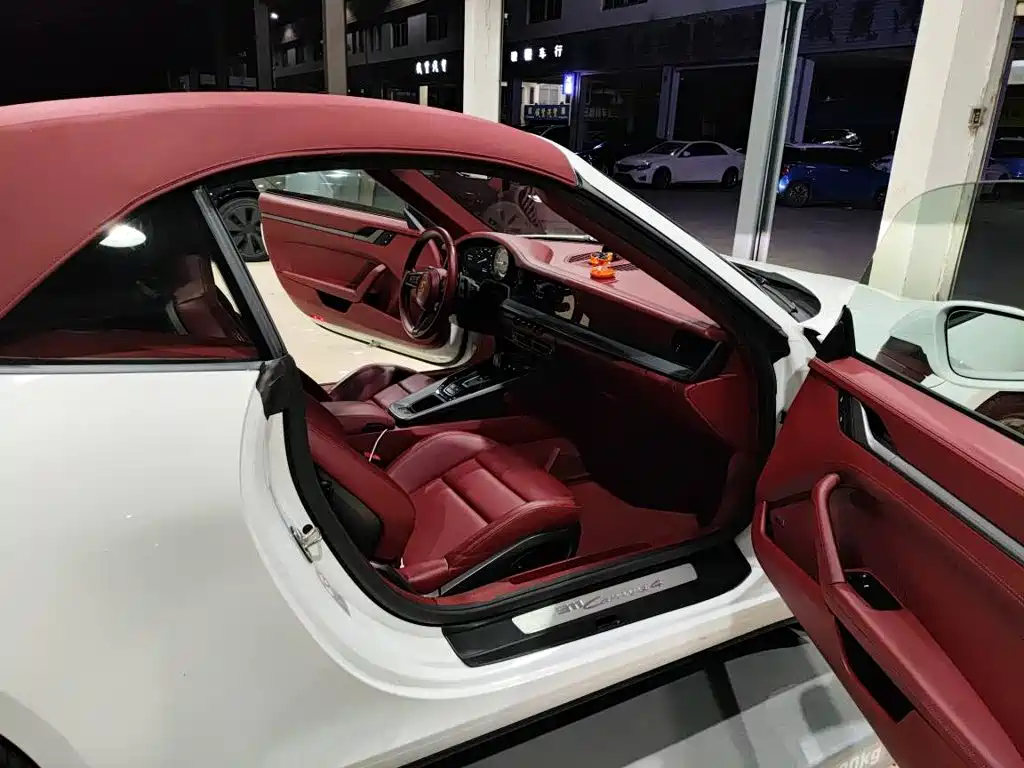 Фото 8 - Porsche 911