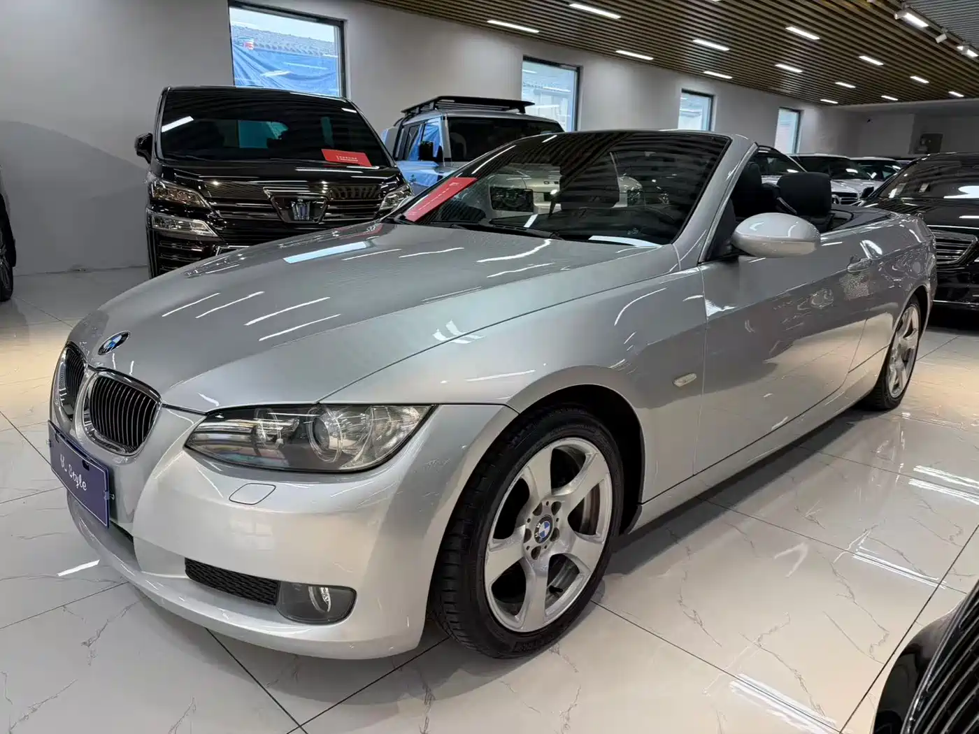 BMW 3 Series (Import) 2009 Model 325i Convertible фото 2
